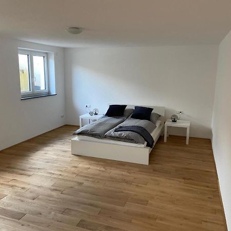 Grosszugiges Apartment In Biberach An Der Riss Bagian luar foto