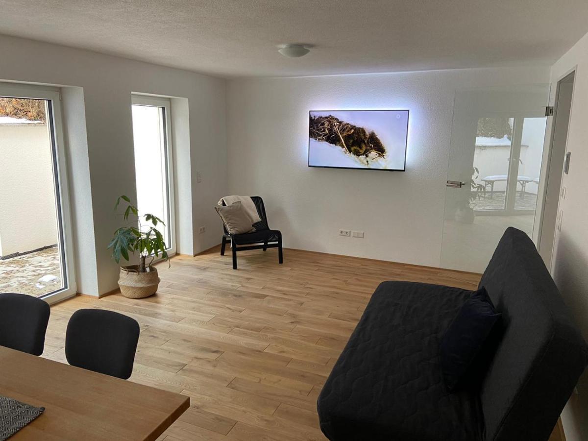 Grosszugiges Apartment In Biberach An Der Riss Bagian luar foto