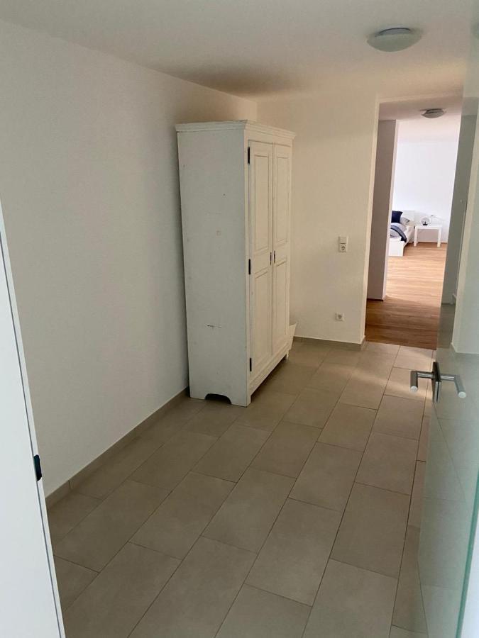 Grosszugiges Apartment In Biberach An Der Riss Bagian luar foto